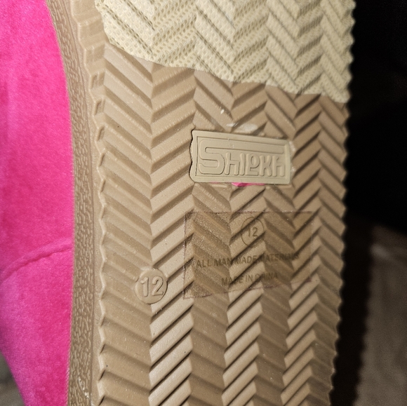 SHIEKH WOMEN'S HOT PINK FUR & SUEDE BOOTS - Picture 7 of 9